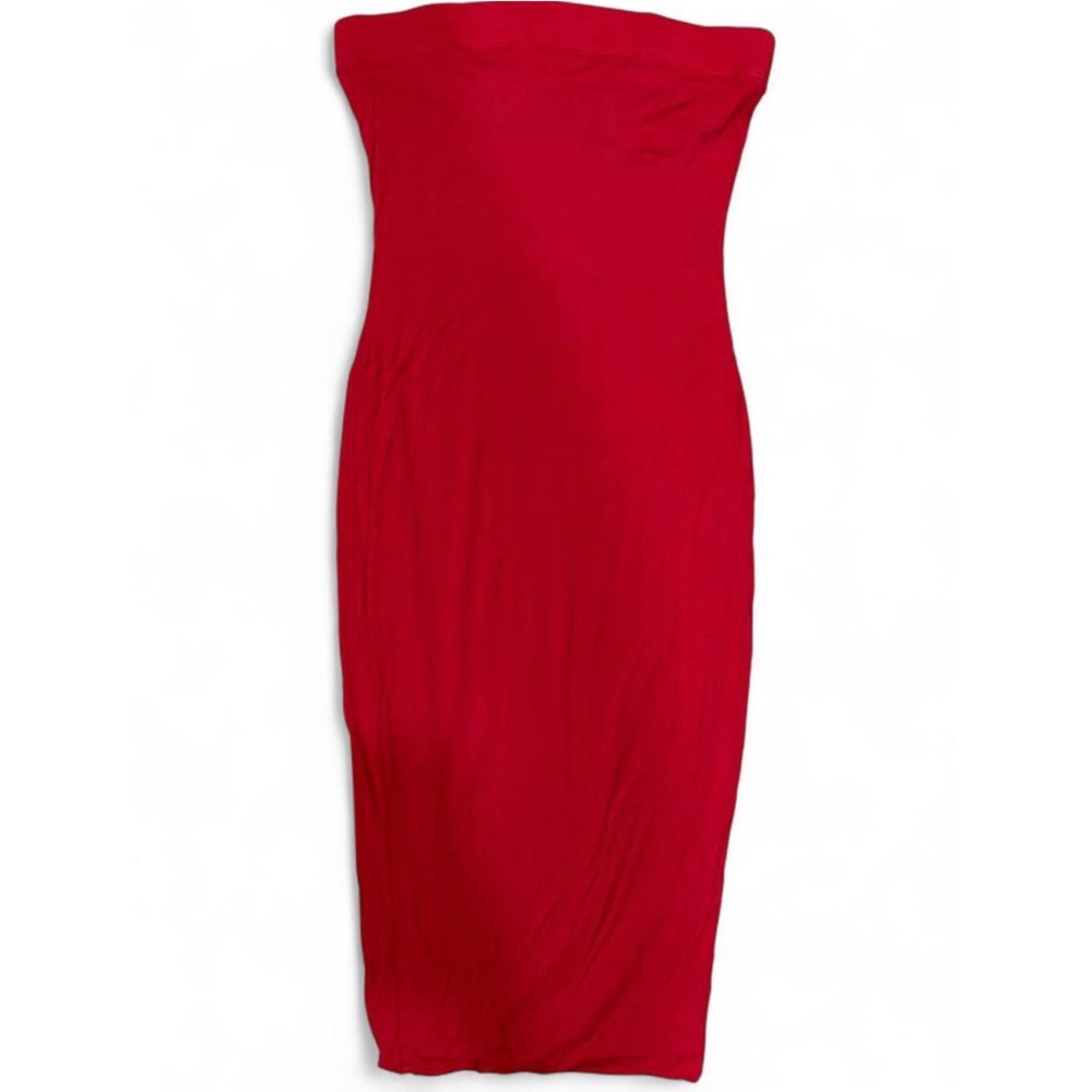 Red strapless dress
